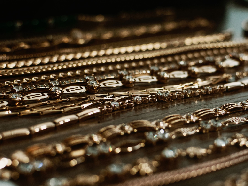 Compro oro Pescara – valutazione professionale di gioielli in oro presso Aurum